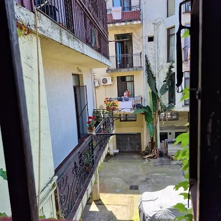 Apartment In Batumi Zewnętrze zdjęcie